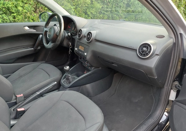 Audi A1 cena 10900 przebieg: 145000, rok produkcji 2011 z Będzin małe 46